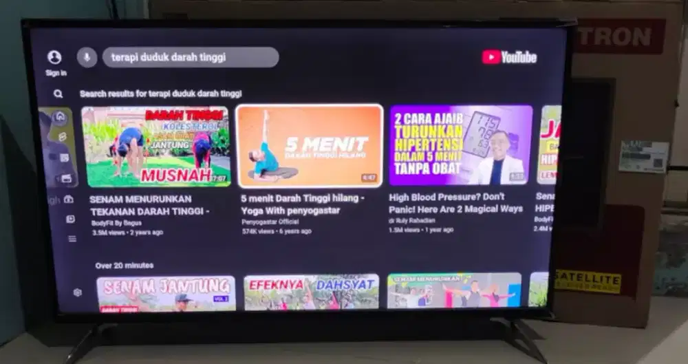 AndroidTV Polytron 43 kondisi 2nd mulus fullset.