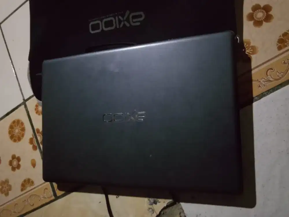 Jual laptop bekas Axioo Mybook 11G