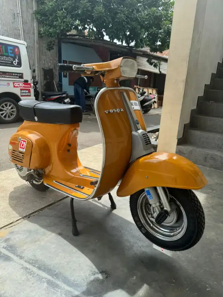 Vespa PTS 100 tahun 1980 plat AE pajak hidup