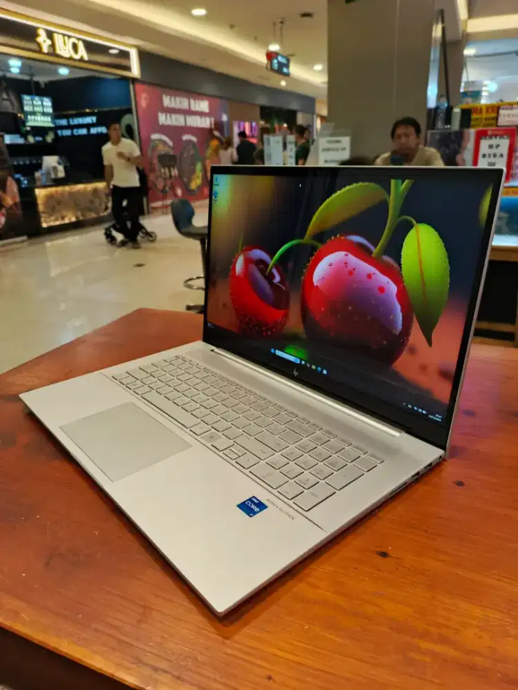 HP Envy Laptop 17 - CH0XXX