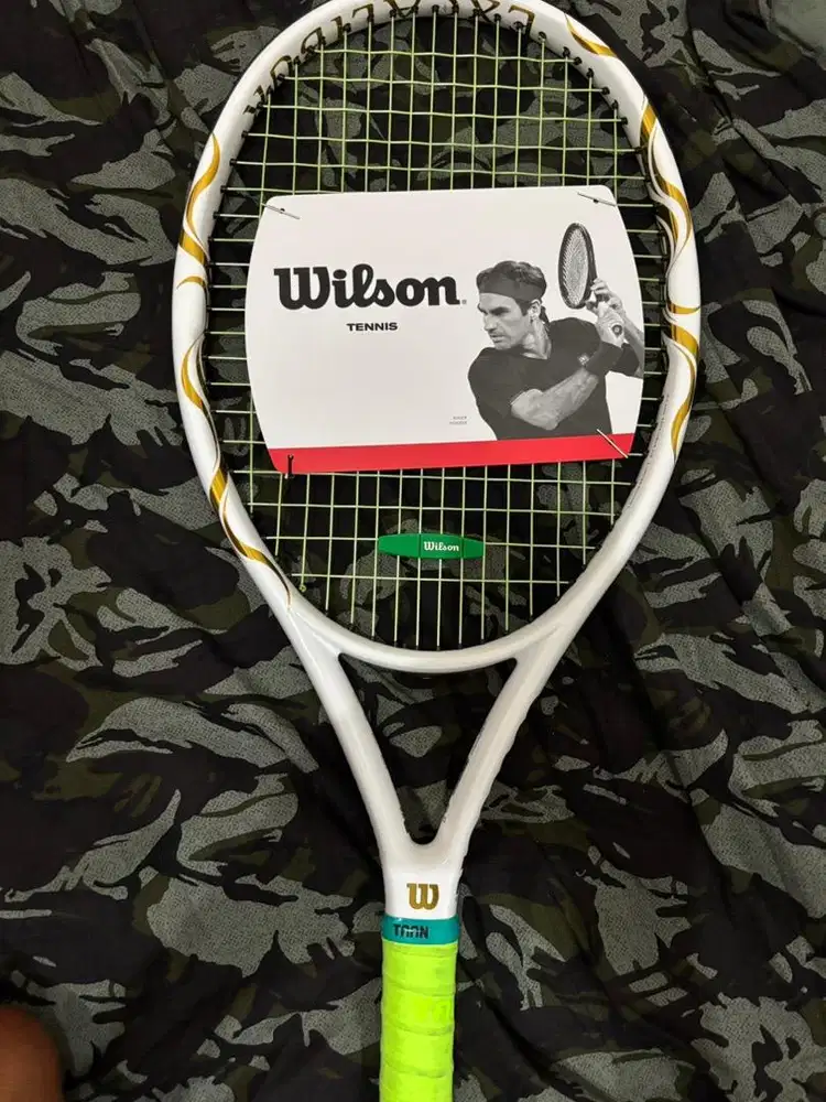 Raket tenis baruwilson