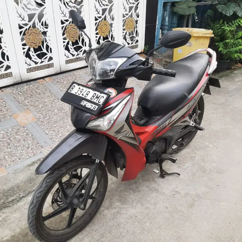 Honda Supra X 125 Helm in 2012 ss lengkap mesin bagus pajak hidup,DKI