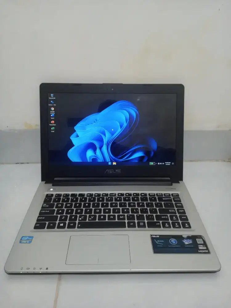 Asus K46CA Slim Core i3 - 3217U DDR 8GB SSD 128GB 14 baterai 3 jam