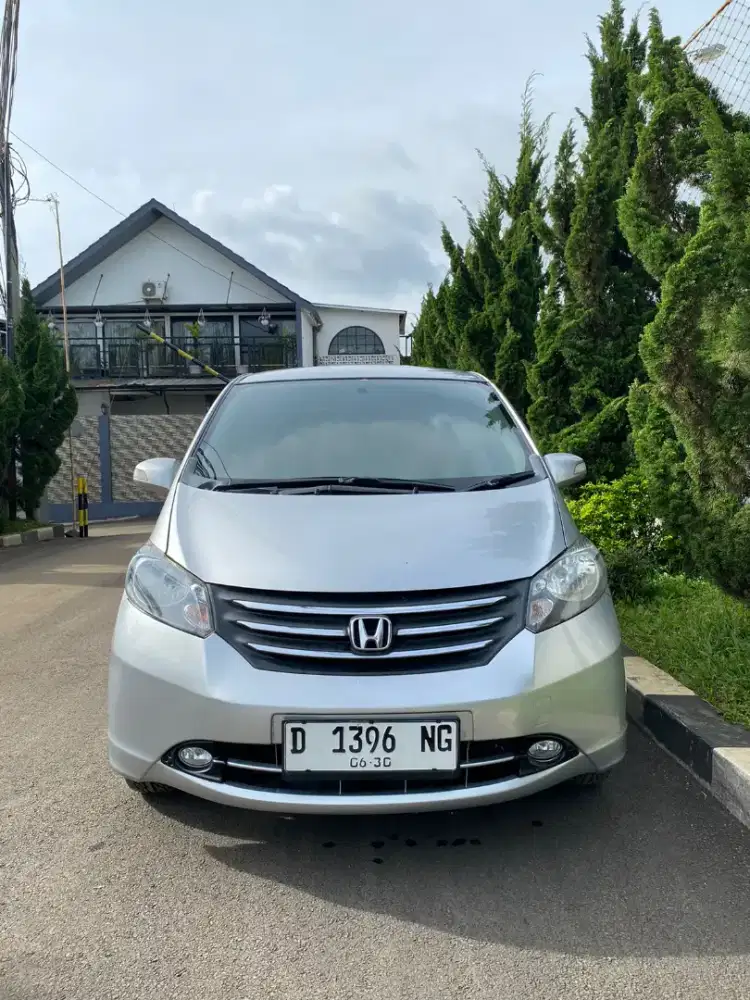HONDA FREED PSD 2010
