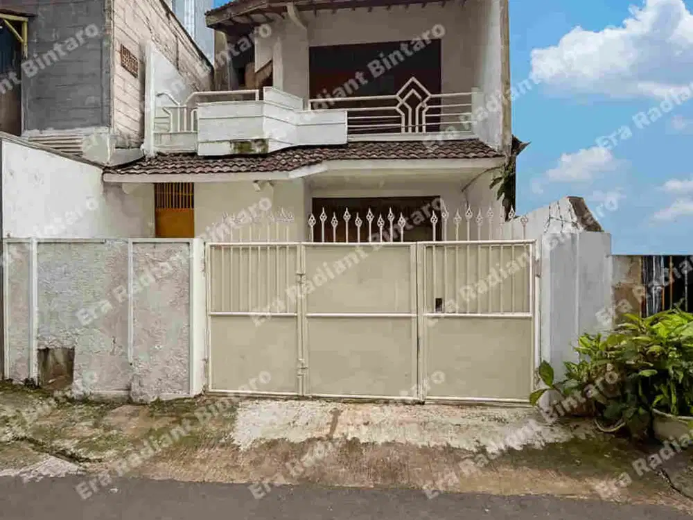 Rumah 2 lantai cocok dijadikan Rumah Tinggal Atw Kost2 San Di Bendungan Hilir, Jakarta Pusat.