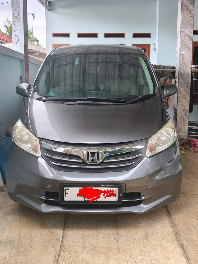 Honda Freed 2013 Bensin