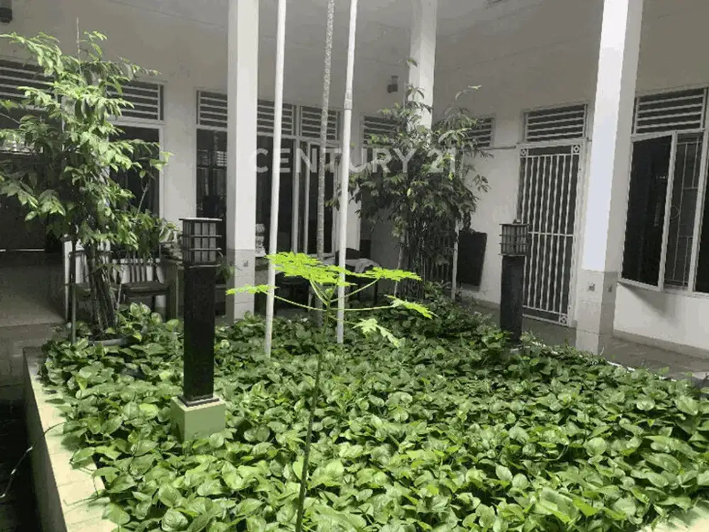 Rumah Diarea Komersial Jadikan Tmp. Usaha -23% NJOP JL.Samanhudi