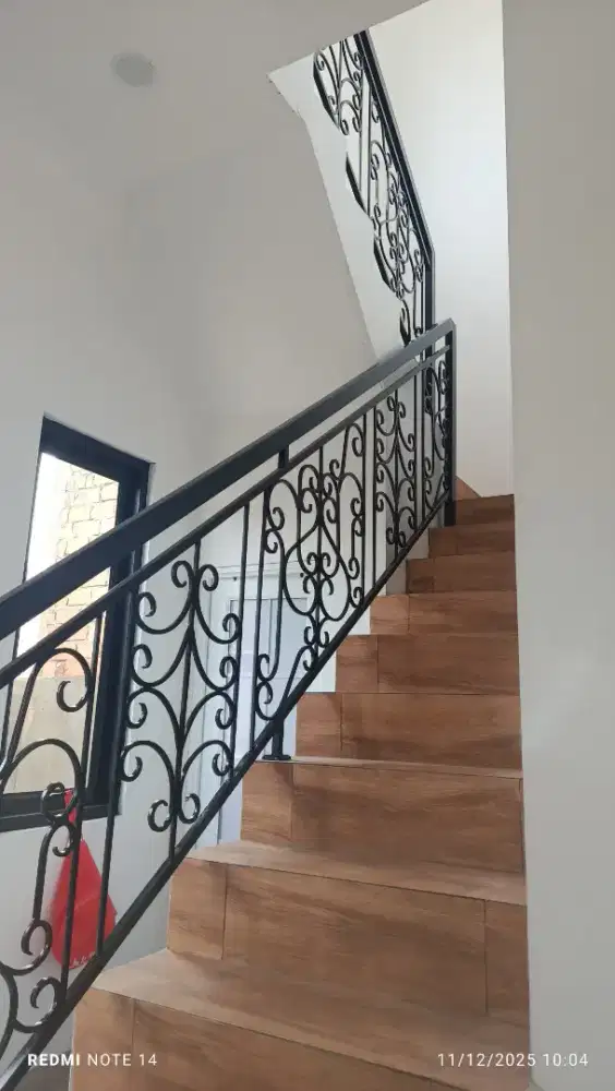 Rumah 2 lantai di Sukabangun 2 special Price Akhir Tahun