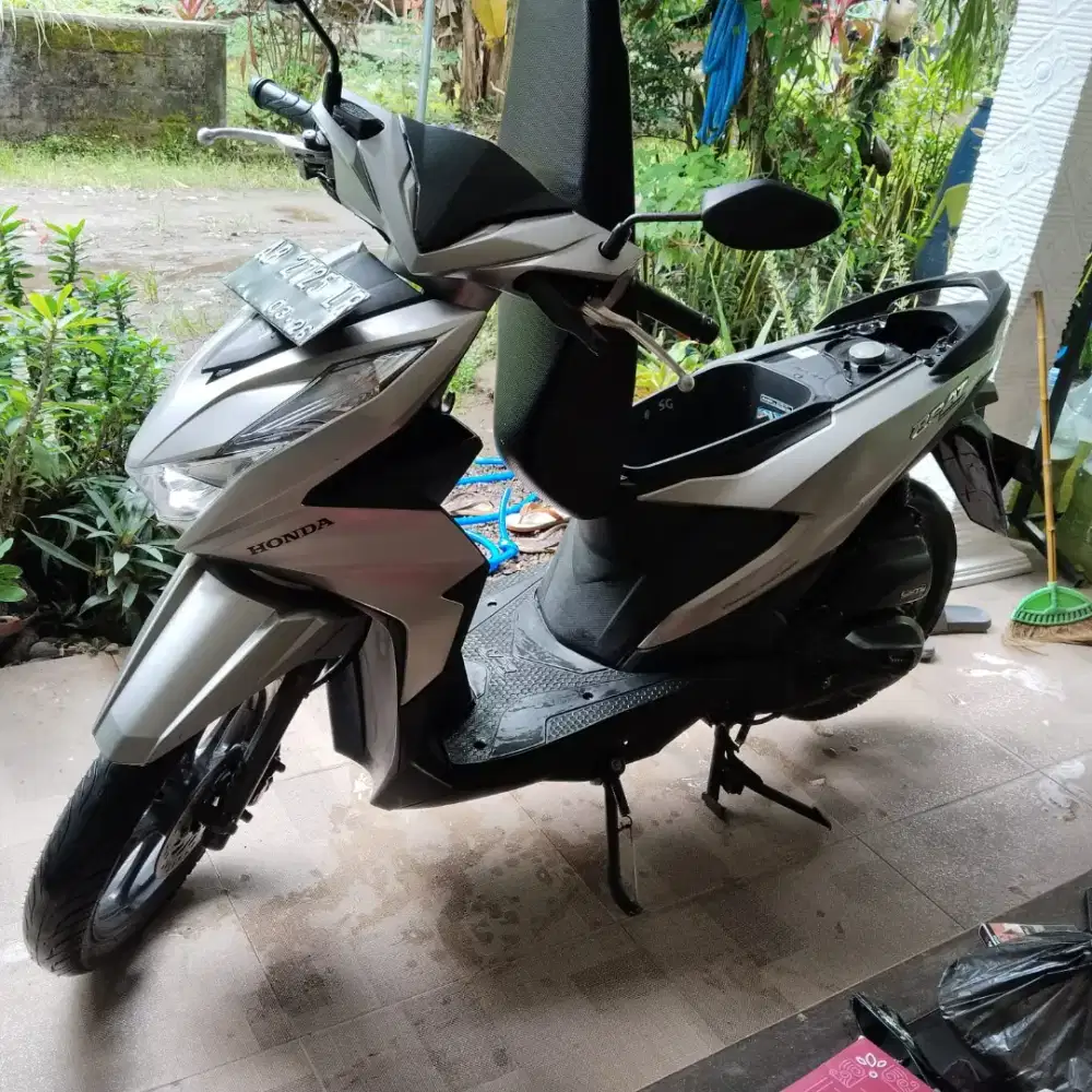 Honda Beat Deluxe Cbs ISS
