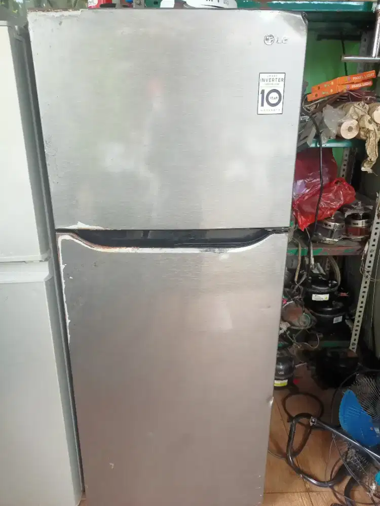 Kulkas LG inverter sawangan pasir putih