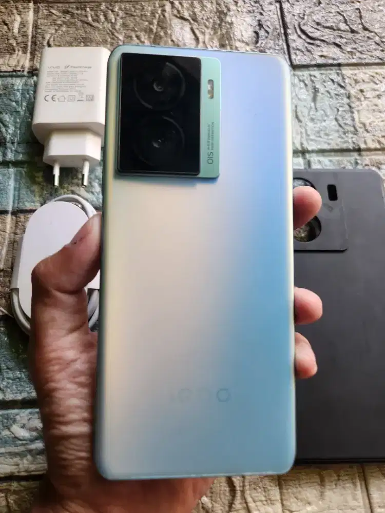 iQOO Z7 5G (Ram 12/256. Snap 782G) Nominus