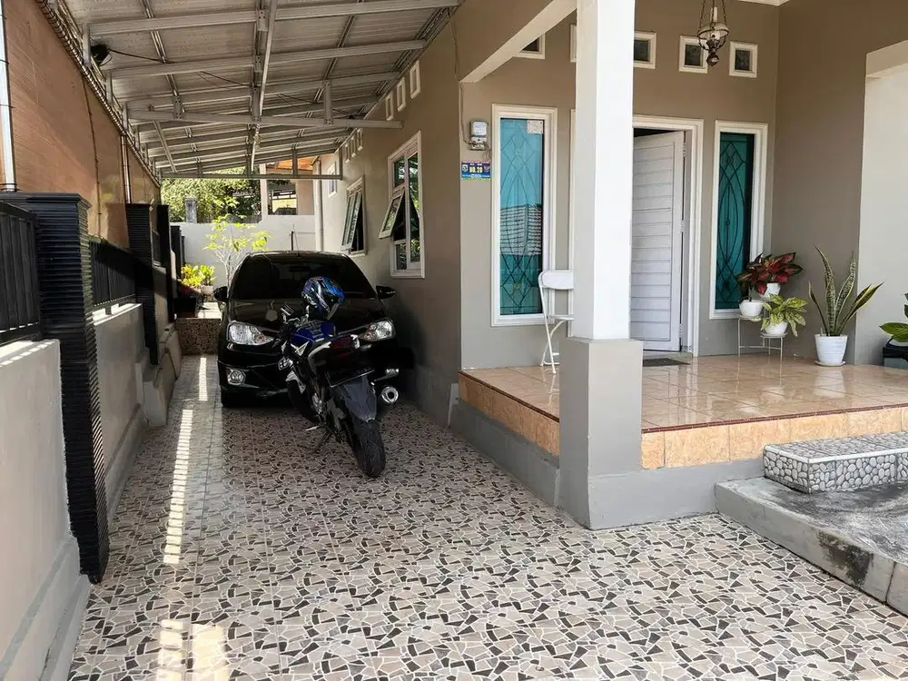 Rumah 3 Kamar | Tanah 200 m² | Carport | Siap Huni