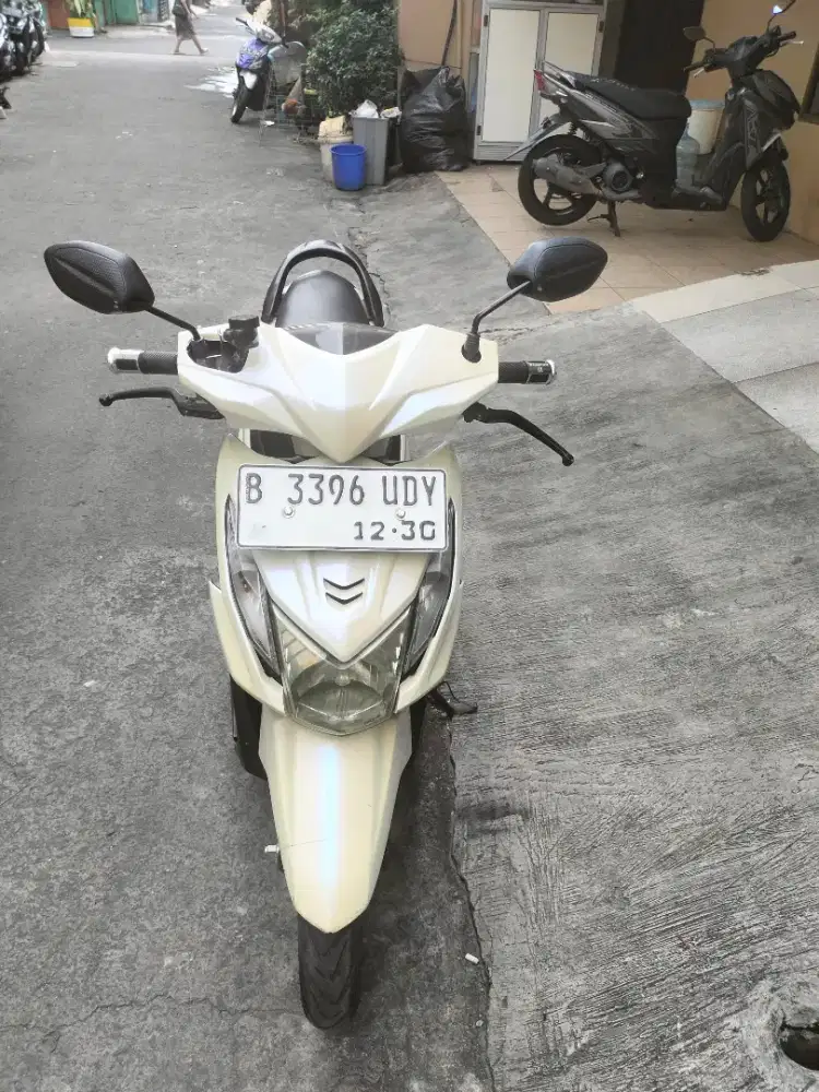 Honda Beat FI tahun 2013 mesin halus pajak panjang