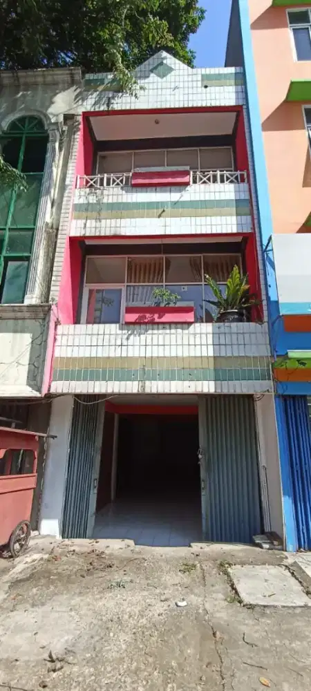 Ruko 3 Lantai Depan Terminal Bekasi