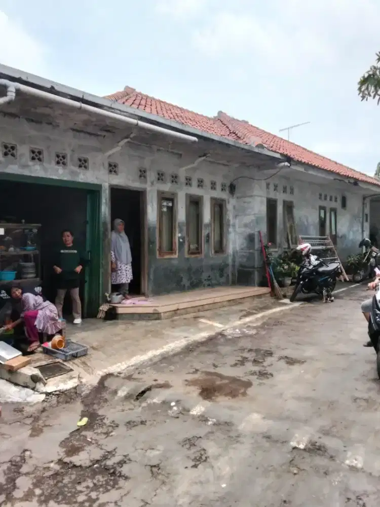 DI JUAL RUMAH STRATEGIS, DEKAT PUSAT KOTA KUNINGAN