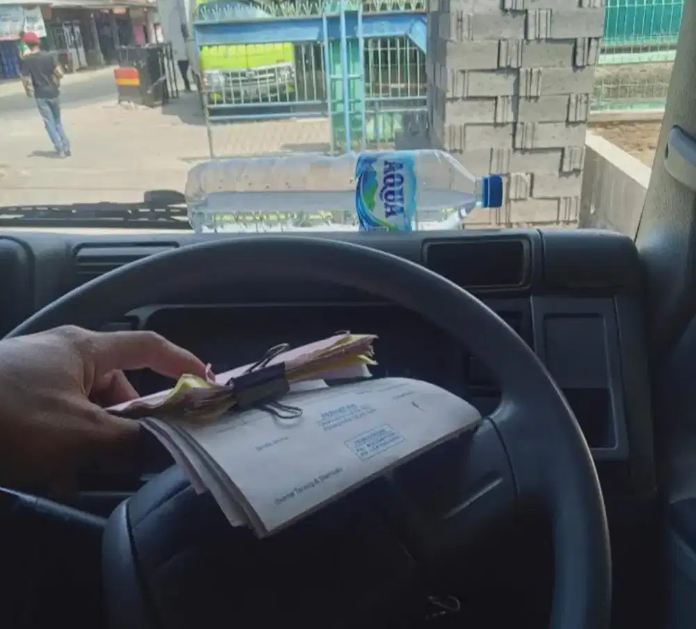 Mencari pekerjaan supir barang sampingan