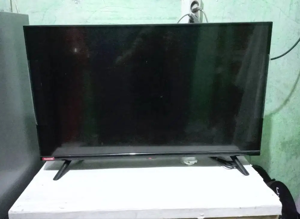 jual tv changhong android tv 32 kondisi mulus