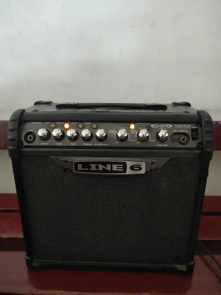 Ampli gitar Line 6 Spider III 15 watt 8 inch