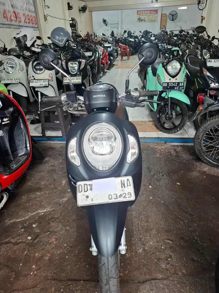Honda Scoopy 110cc 2024 hitam