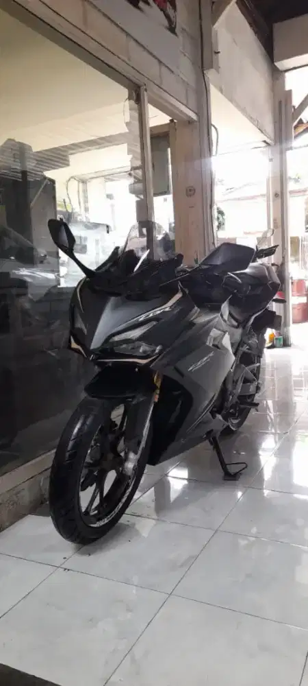 DP 1,8 JT/ BUNGA MENURUN 2% / HONDA CBR 150 R TAHUN 2023