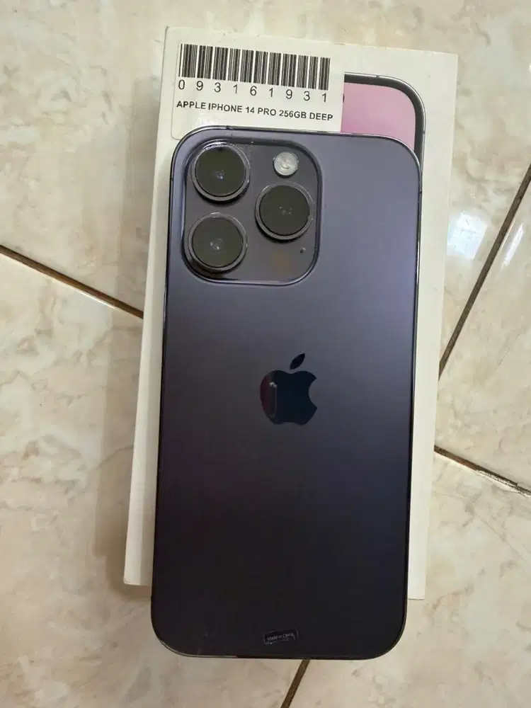 I phone 14 pro 256 GB deep purple