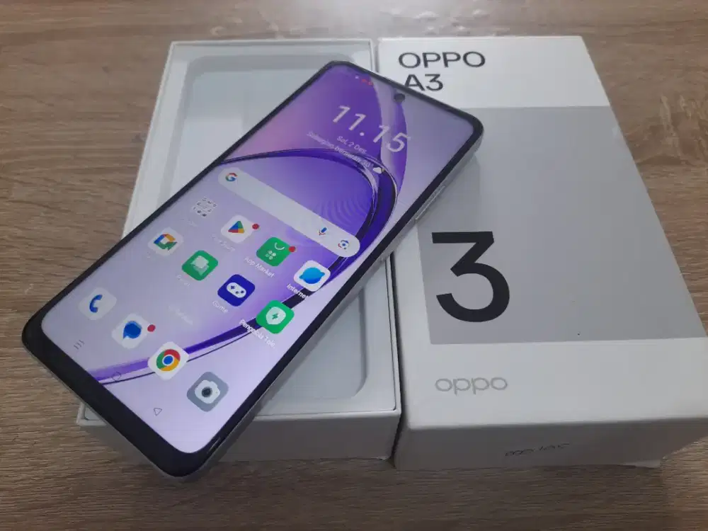 Oppo A3-Pearl White.4G ram 8GB/128GB.GOLDEN PONSEL