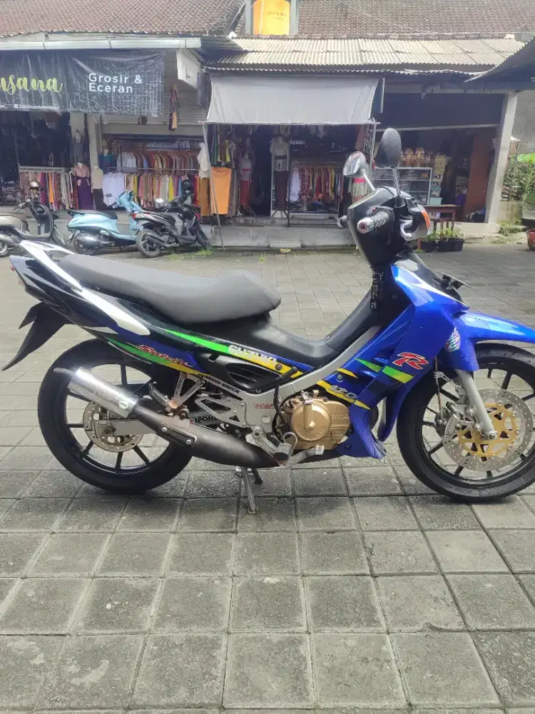 Motor satria 2005