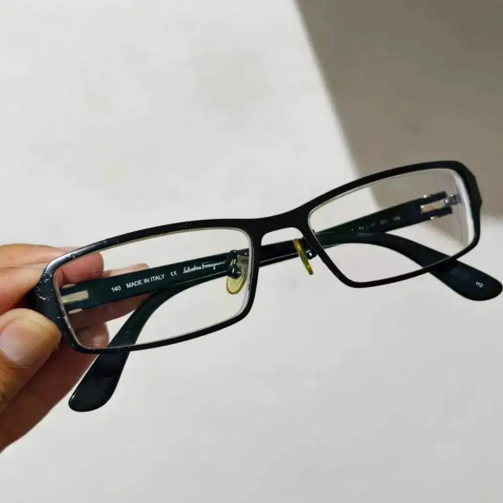 Frame kacamata 
salvatore feragamo
Original