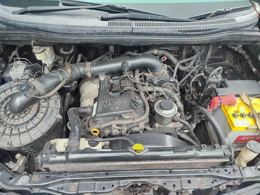 Toyota Kijang Innova 2009 Bensin