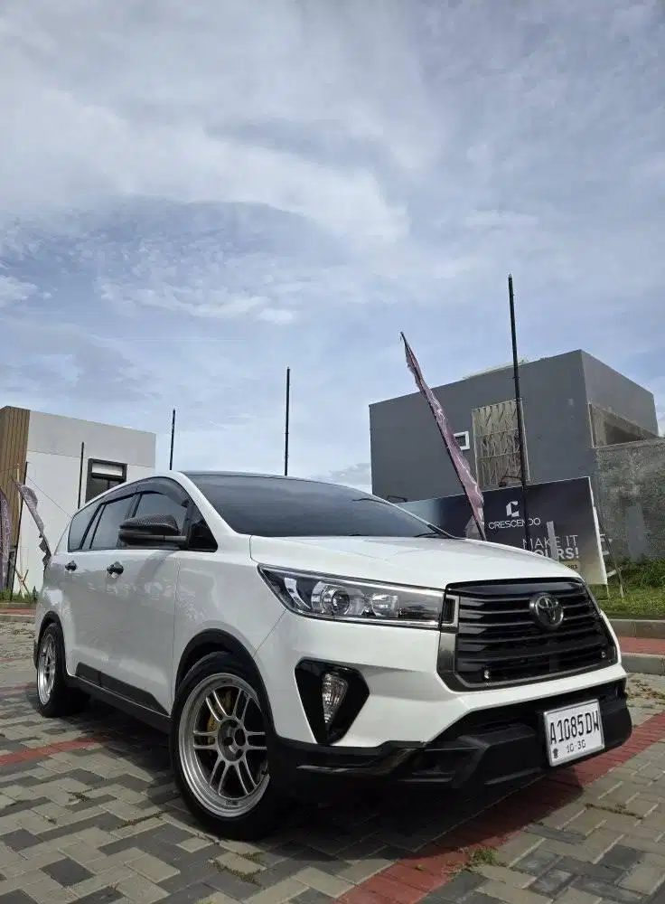 Innova Venturer Reborn 2023 Automatic