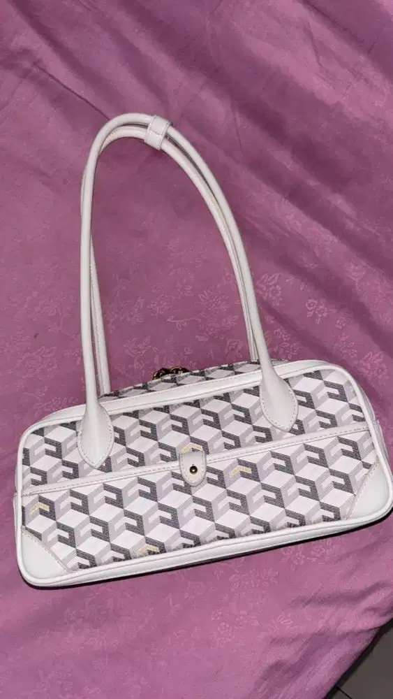 Preloved Tas Christy Ng