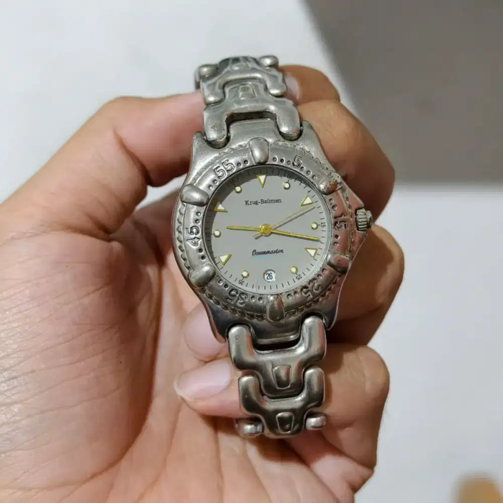 Jam tangan
Krug Baumen
Ocean master original