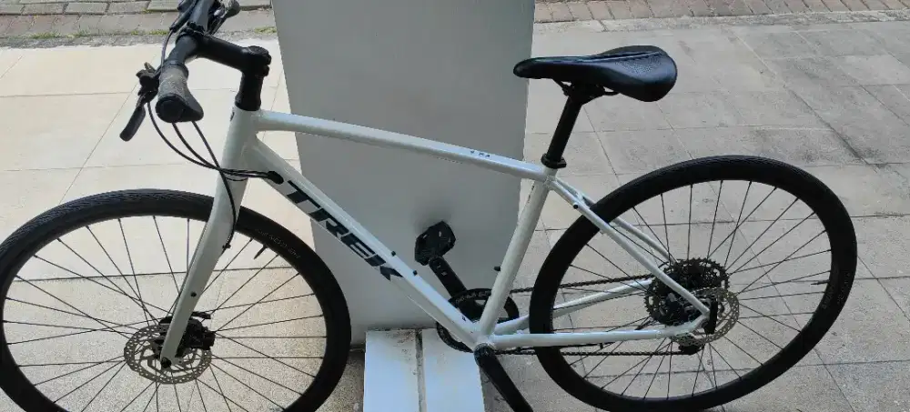 Sepeda hybrid TREX FX 3 DISC