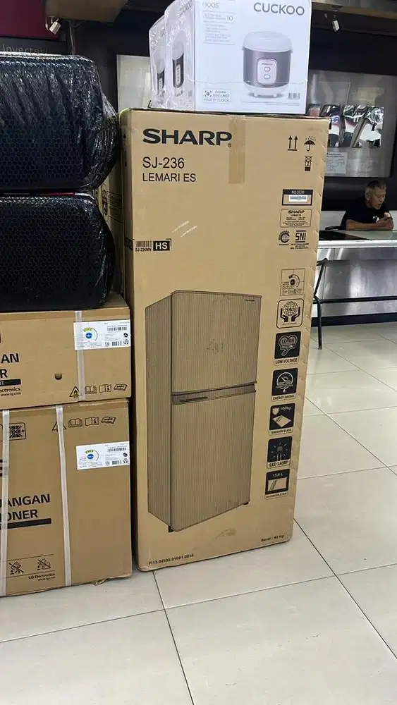 DIJUAL KULKAS SHARP