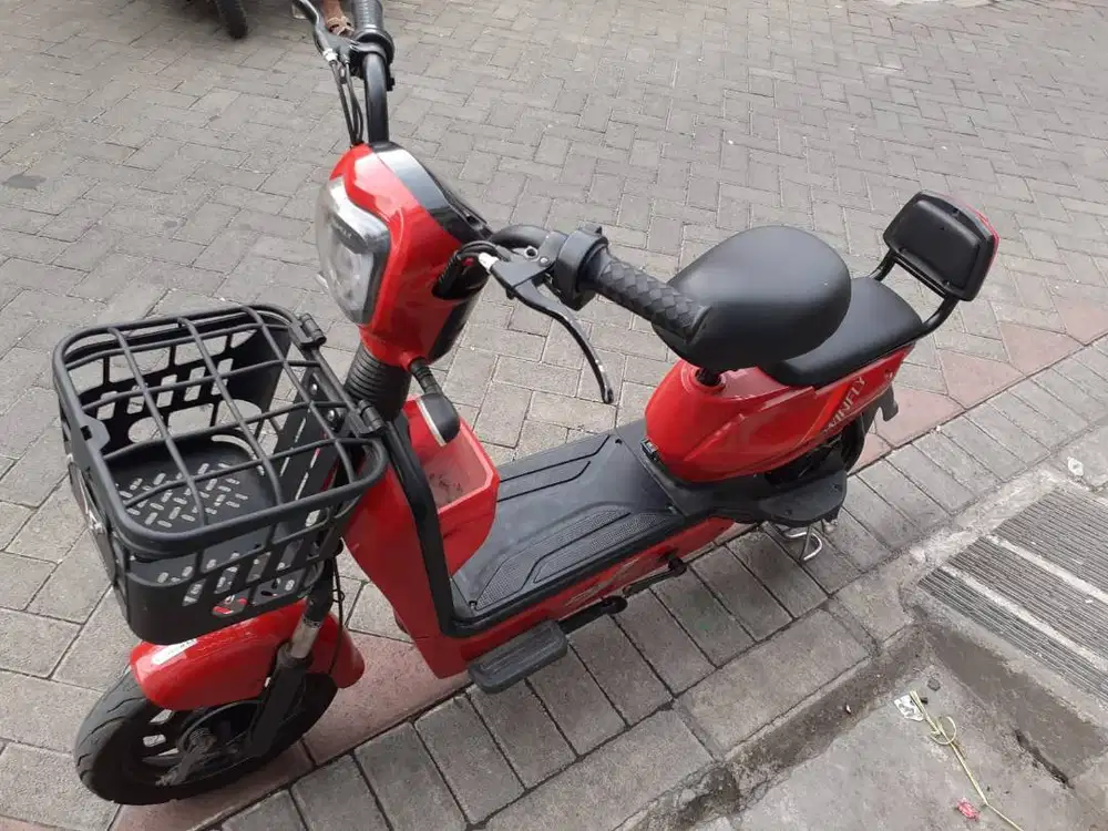 SEPEDA LISTRIK UWINFLY DF 5 KONDISI NORMAL