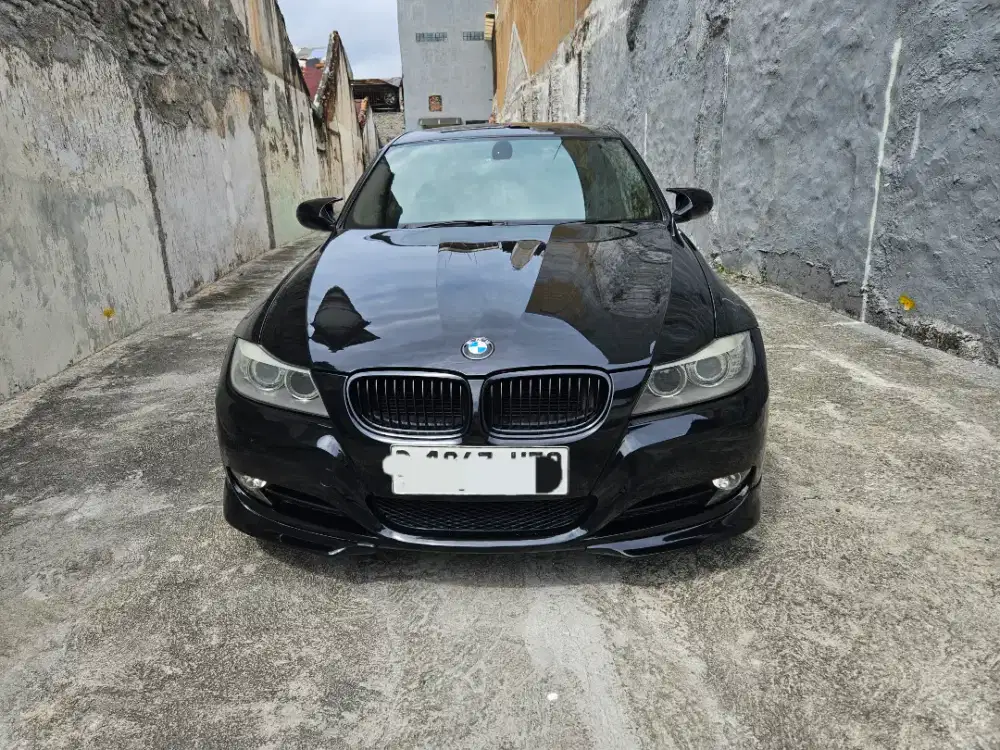 BMW E90 LCI 320 Executive i-Drive 2011