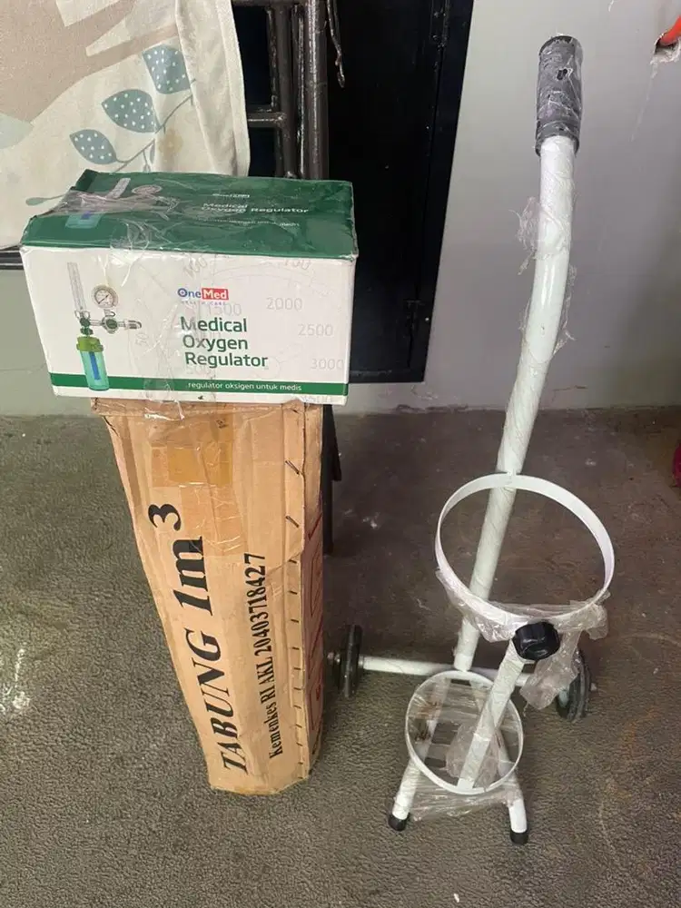 Tabung oksigen (O2) 1m3, regulator, trolley NEW... msh segel semua