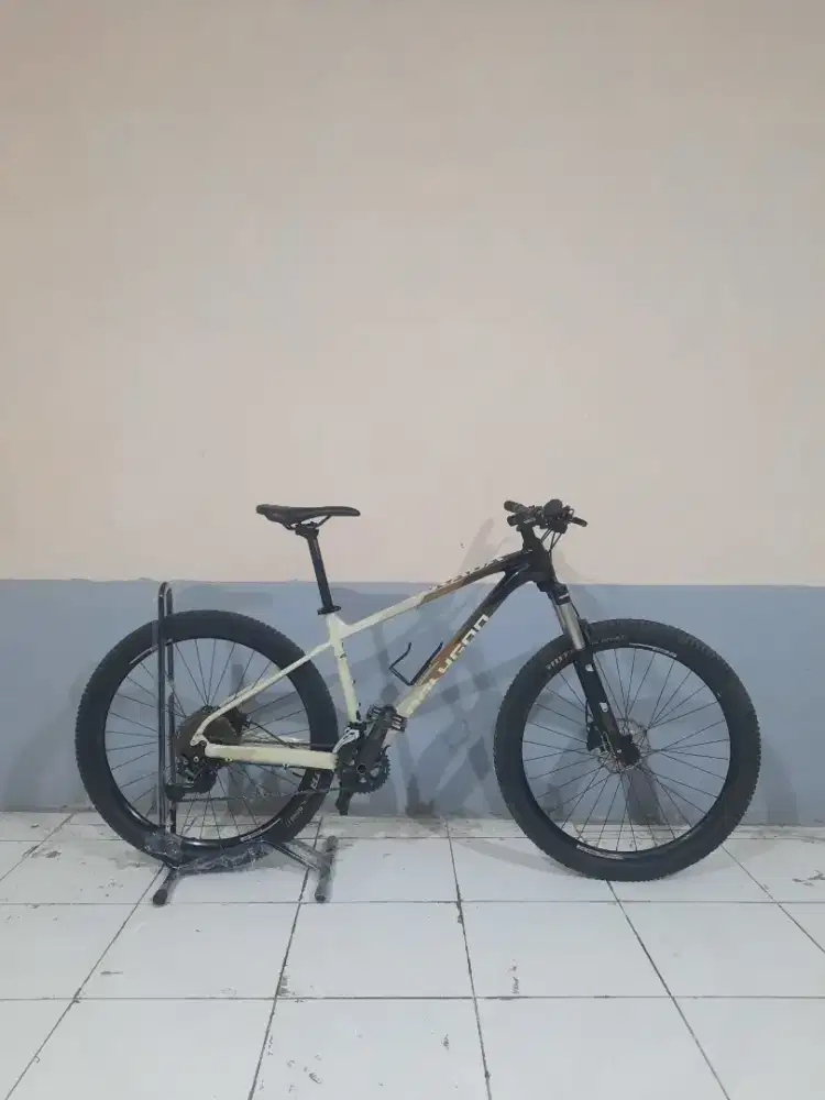 POLYGON XTRADA 6 TAHUN 2022