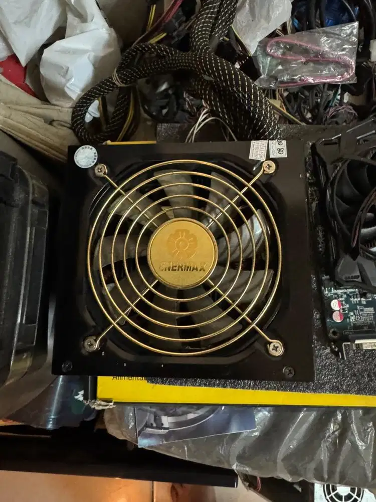 Psu enermax 625w 80+ kondisi normal masih segel.