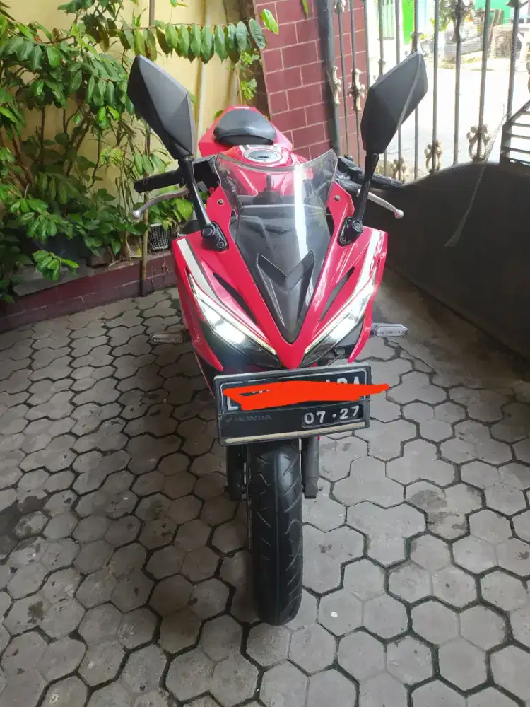 Di jual CBR 150R