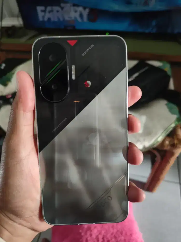 Poco f7 silver (special edition)