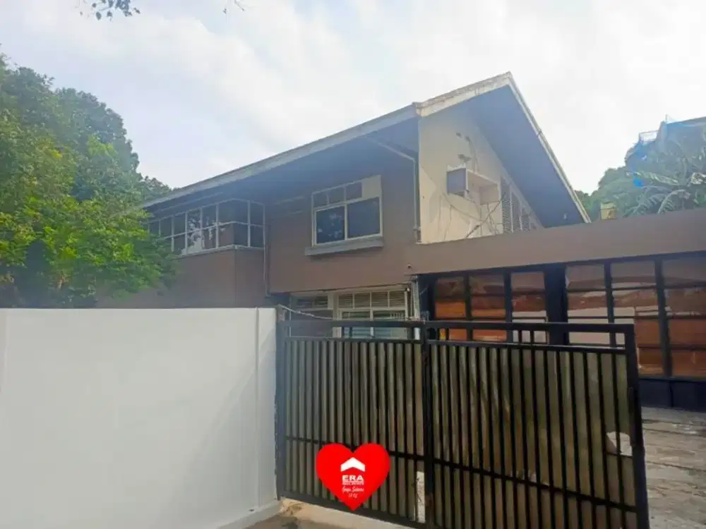 Rumah Kantor lokasi strategis di Kebayoran Baru, Jakarta Selatan