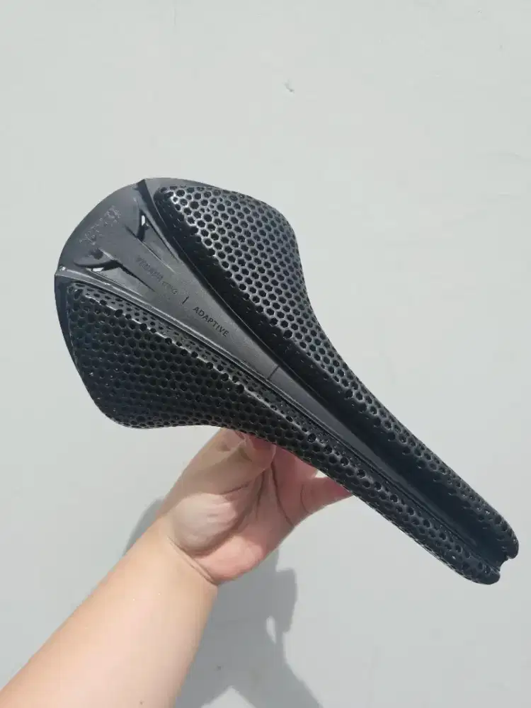 Fizik Antares Versus Evo Adaptive R1