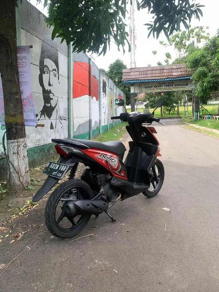 Honda Beat Karbu 2010 Red