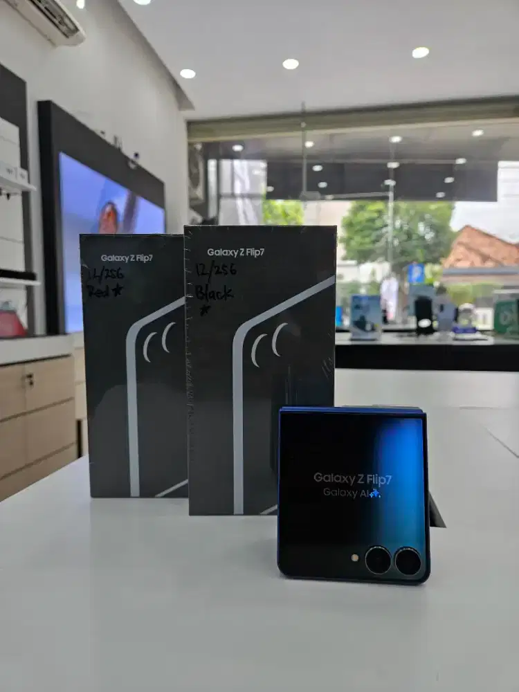 Samsung Galaxy Z Flip7 12/256GB SEIN Promo Limited
