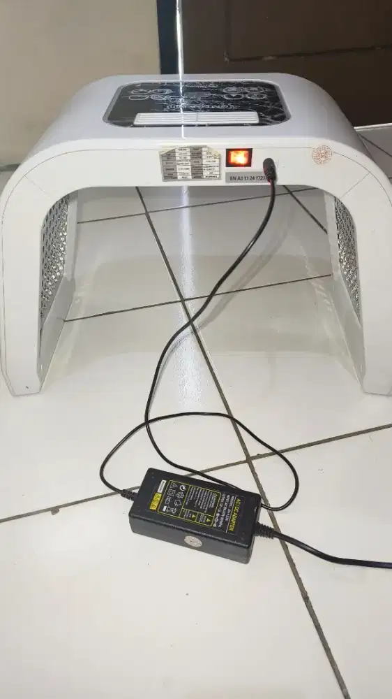 Alat facial pdt light/omega light/light theraphy dengan 4 warna