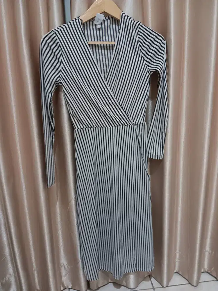 Dress zebra hitam putih