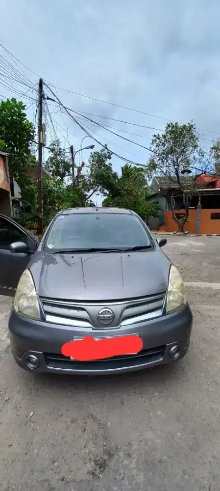Nissan Grand livina 2012 Bensin