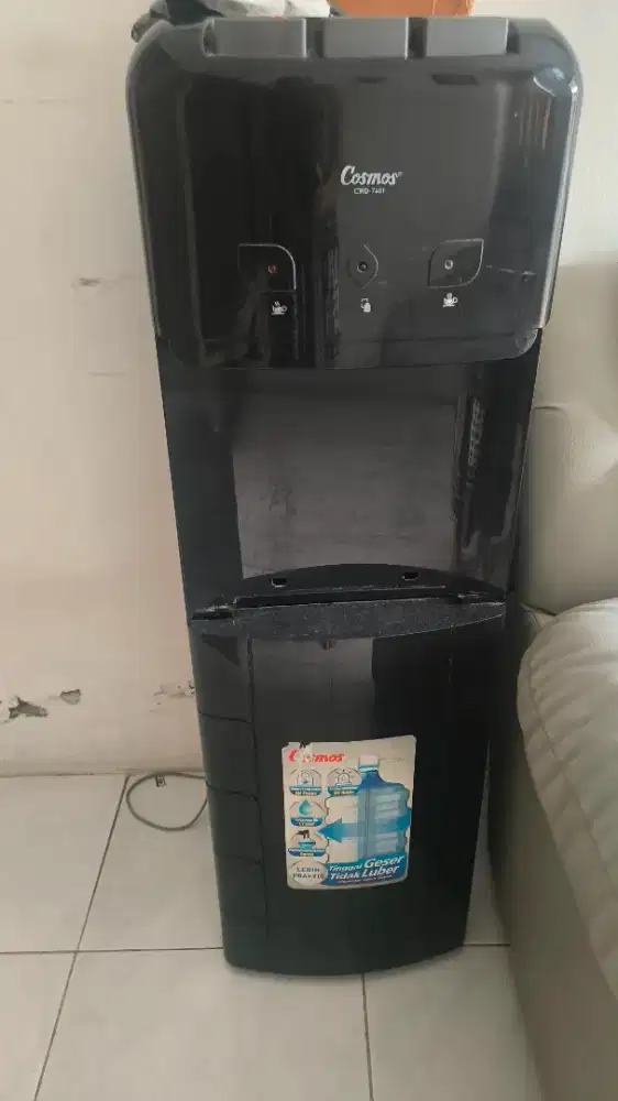 Dispenser galon bawah bekas