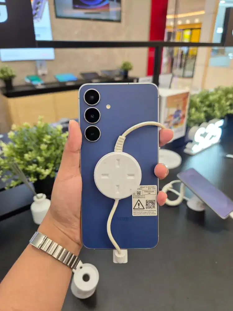 SAMSUNG GALAXY S25FE FREE FIT 3